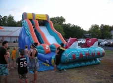 Big-Kahuna-water-slide-rentals-in-Houston